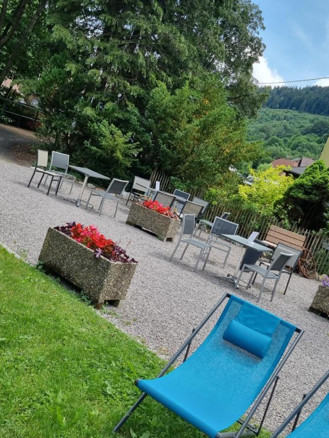 Logis Hôtel Restaurant De La Poste et SPA de Montagne  Le Bonhomme Buitenkant foto