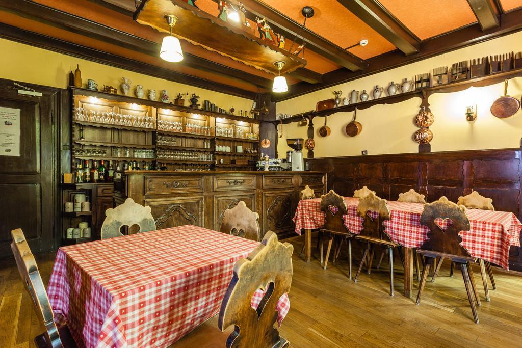 Logis Hôtel Restaurant De La Poste et SPA de Montagne  Le Bonhomme Buitenkant foto